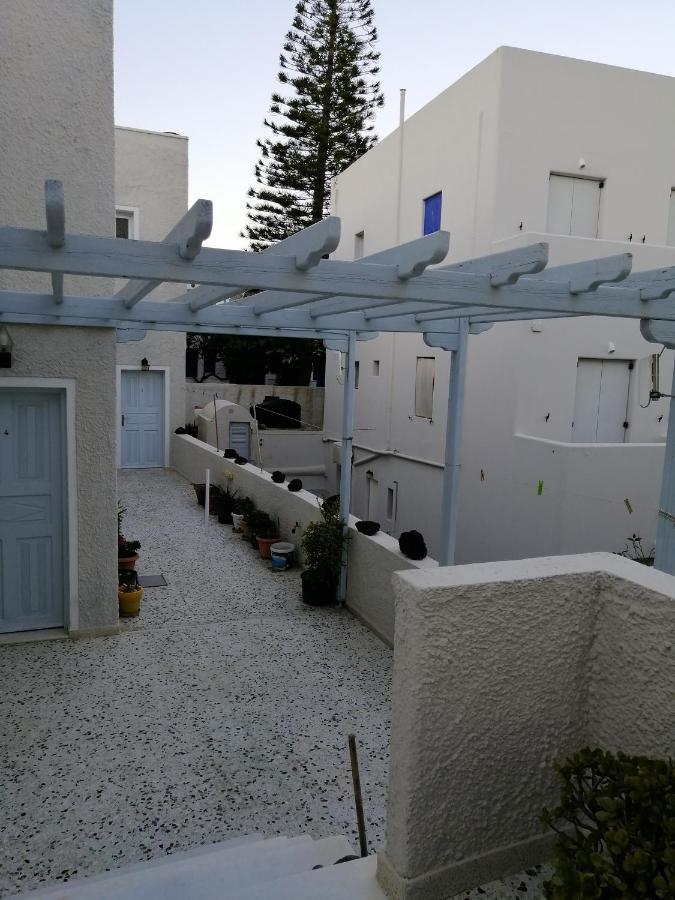 Dilino Hotel Kamari  Exterior photo