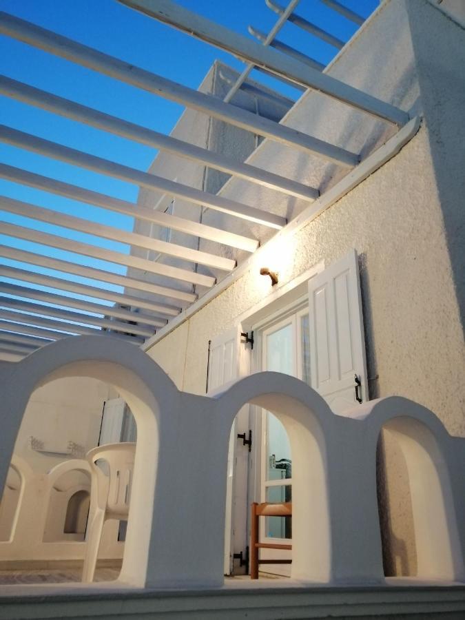 Dilino Hotel Kamari  Exterior photo
