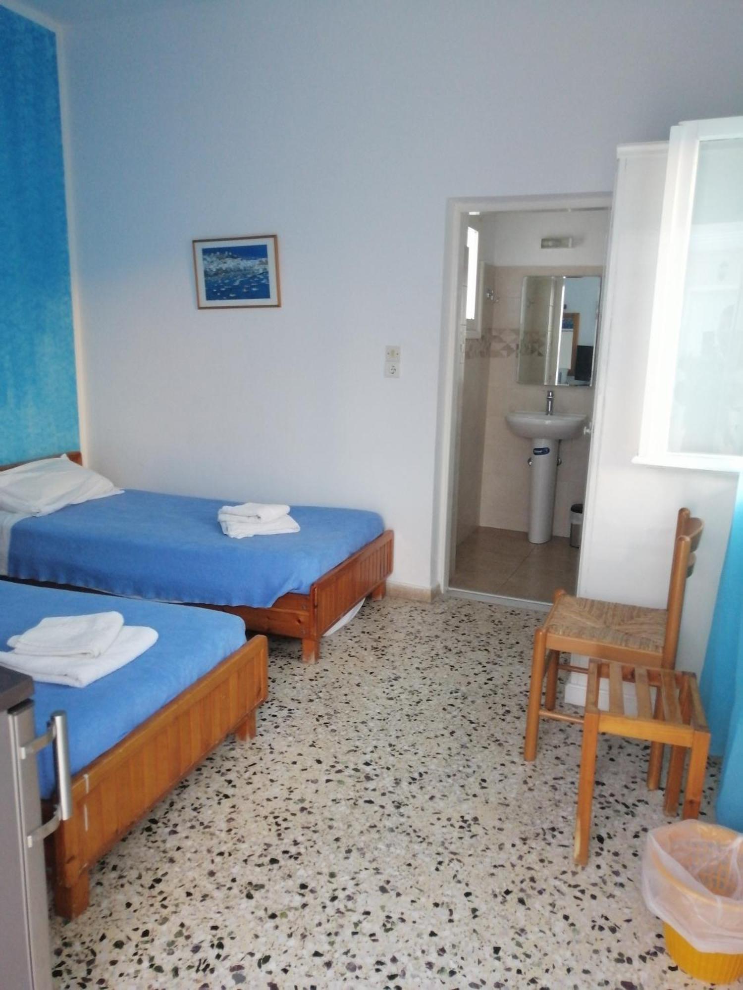 Dilino Hotel Kamari  Room photo