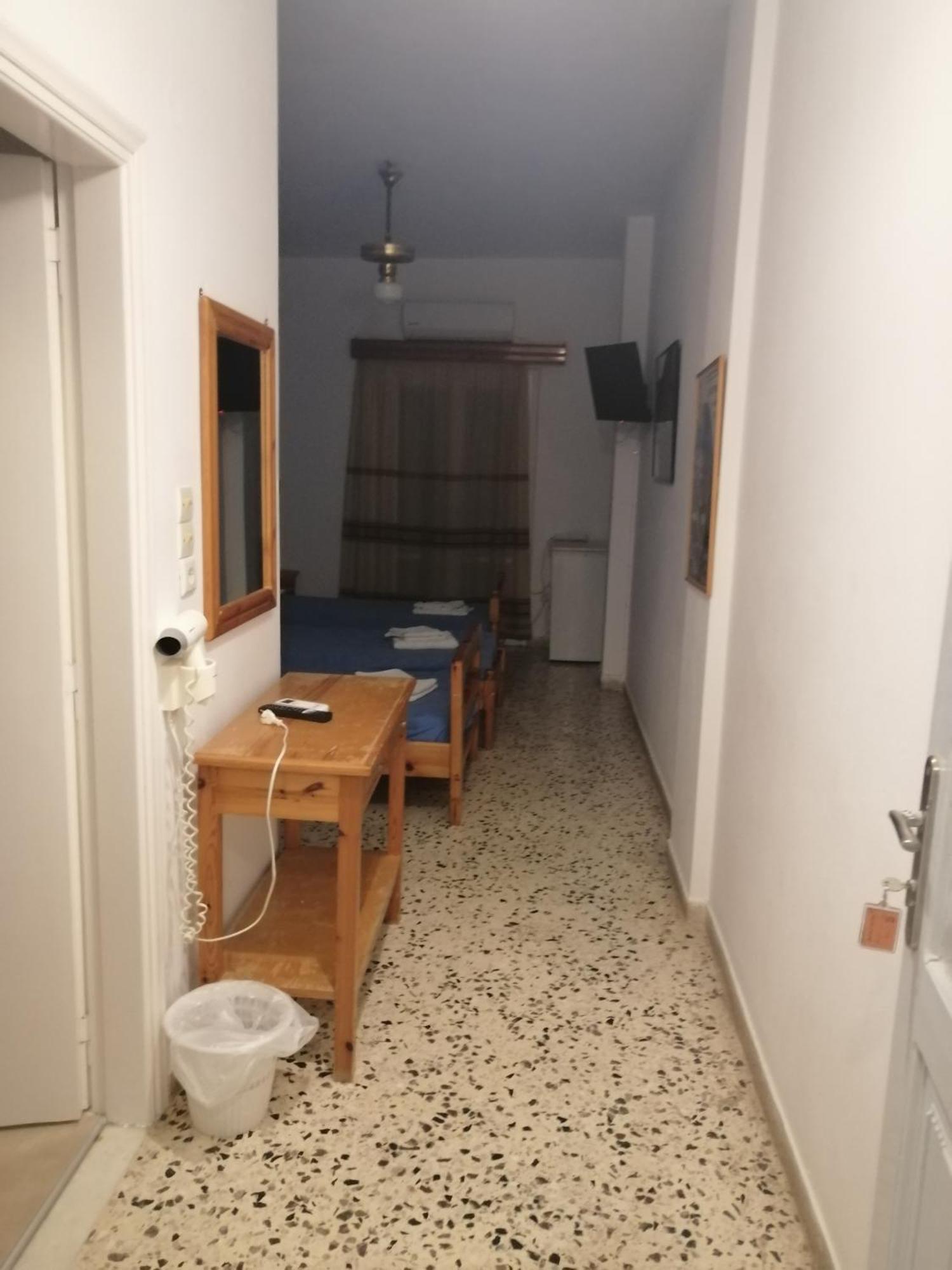Dilino Hotel Kamari  Room photo